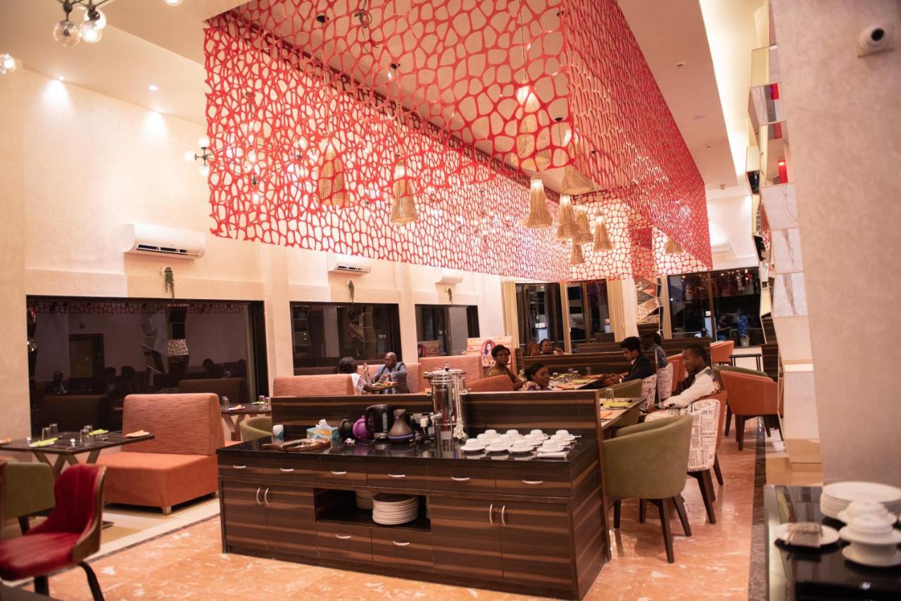 Sonia Hotel Ouagadougou Extérieur photo